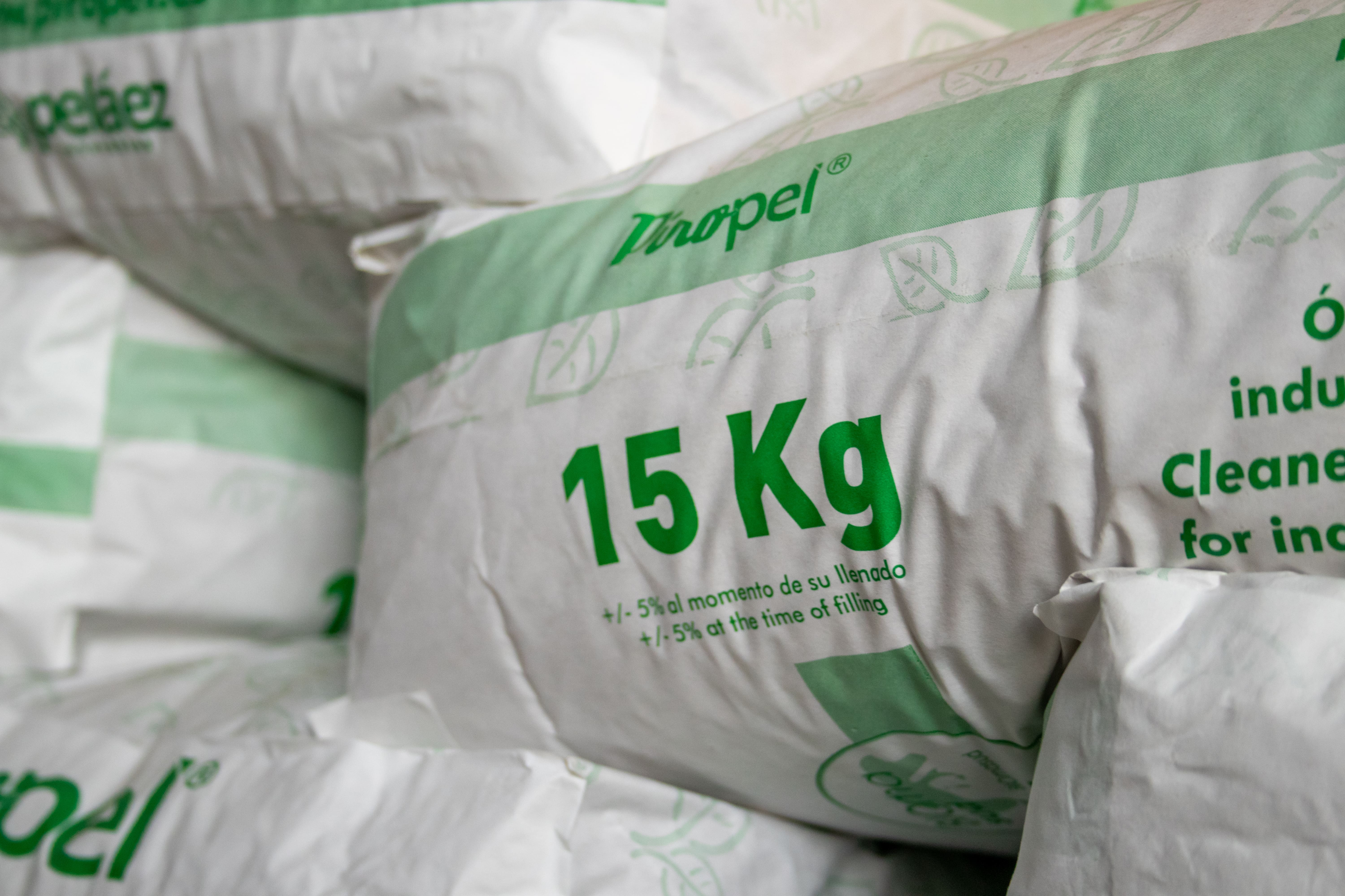 Hueso de aceituna certificado piropel 70 sacos
